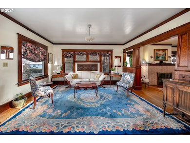 810 E 7th St, the Dalles, OR 97058 - photo 3