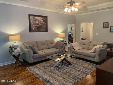 den 3