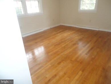 19 S Mill Rd, Princeton Junction, NJ 08550 - photo 7