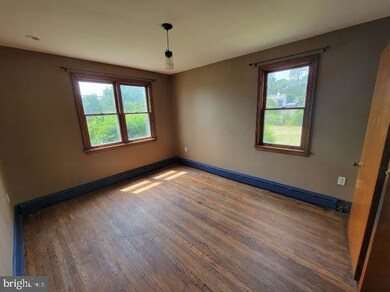 415 W Cypress St, Kennett Square, PA 19348 - photo 6