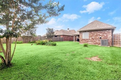 919 S Yorkshire Cir, Lake Charles, LA 70605 - photo 5