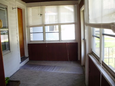 22 Everett Rd, Albany, NY 12205 - photo 2