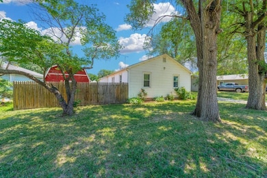 1623 N C St, Wellington, KS 67152 - photo 5