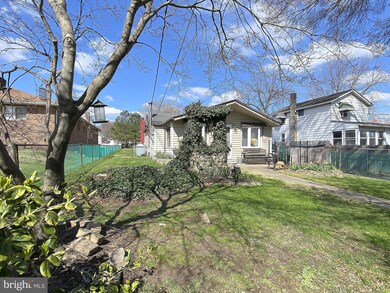 2218 Lodge Farm Rd, Sparrows Point, MD 21219 - photo 4