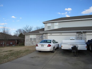 1802-1804 Laurel Hill