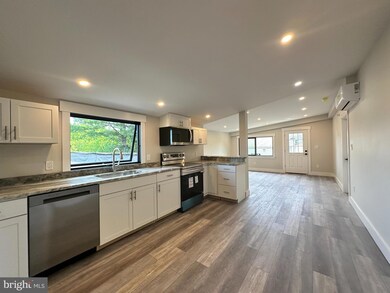 4115 E Swamp Rd, Doylestown, PA 18902 - photo 2