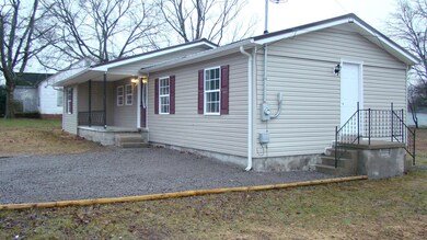 1823 Springdale Ave, Shelbyville, TN 37160 - photo 2