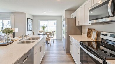 17003 Persimmon Ln, Urbandale, IA 50263 - photo 7