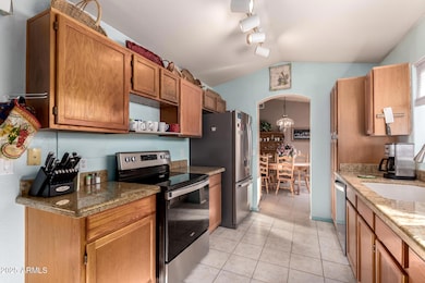 06 Kitchen