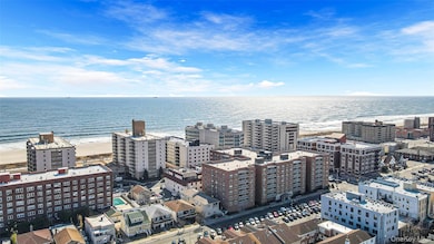 Sherwood House unit 5 O, Long Beach, NY 11561 - photo 3