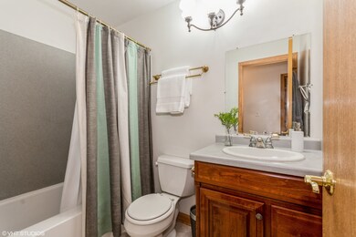 1888 Carnation Ct unit C, Aurora, IL 60506 - photo 7