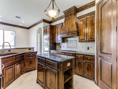 9005 Cedar Bluffs Dr, North Richland Hills, TX 76182 - photo 5