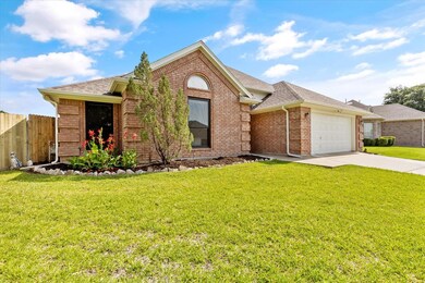 8465 Emerald Cir, North Richland Hills, TX 76180 - photo 2