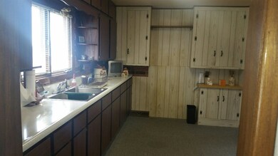 119 W Franklin St, West Union, IA 52175 - photo 7