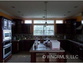 40 Song Sparrow Ln, Hendersonville, NC 28792 - photo 4