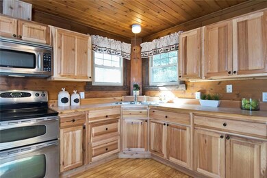 203 N Raymond Rd, Raymond, ME 04071 - photo 6