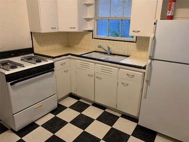 3707 Mulberry St unit 2, Houston, TX 77006 - photo 7