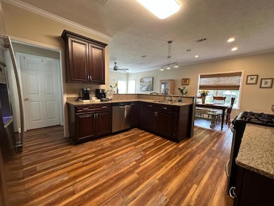 7 Kitchen