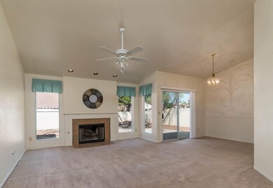 Family & Dining Room Combo