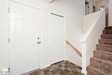 Entryway 9702-SMALL