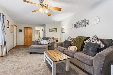 3067 Shiras Ave, Dubuque, IA 52001 - photo 2