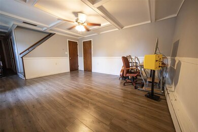 709 Calef Rd, Manchester, NH 03103 - photo 5