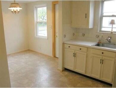 236 Quincy Shore Dr, Quincy, MA 02171 - photo 3