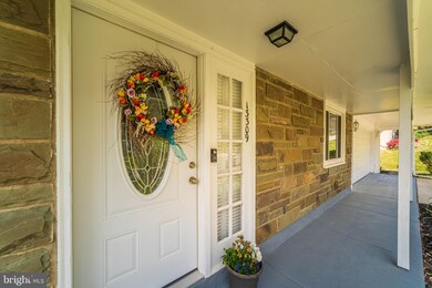 13309 Chalfont Ave, Fort Washington, MD 20744 - photo 3