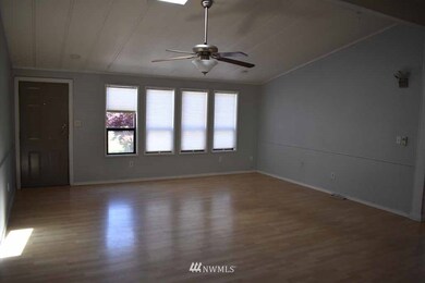 unlisted-address, Puyallup, WA 98375 - photo 4