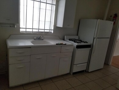 1303 N Piedras St, El Paso, TX 79930 - photo 5