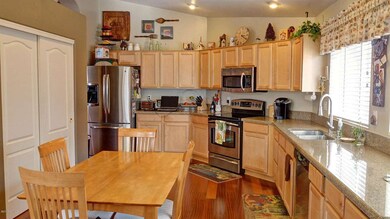 5 - Kitchen