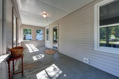 5-Enclosed Front Porch
