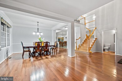 25432 Carrington Dr, Chantilly, VA 20152 - photo 3