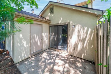 5699 Jousting Lane-7
