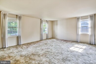 13111 Poplar Tree Rd, Fairfax, VA 22033 - photo 5