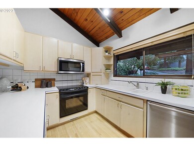 1248 Larch St, Lake Oswego, OR 97034 - photo 5