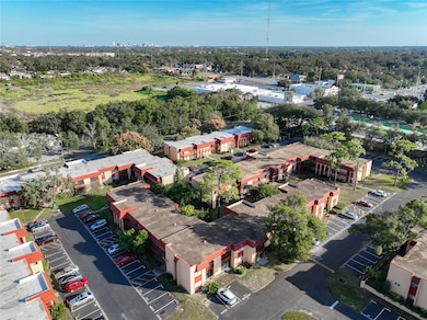 2860 N Powers Dr unit 10, Orlando, FL 32818 - photo 2