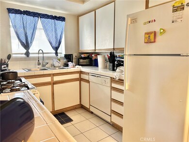 44514 15th St E unit 2, Lancaster, CA 93535 - photo 6