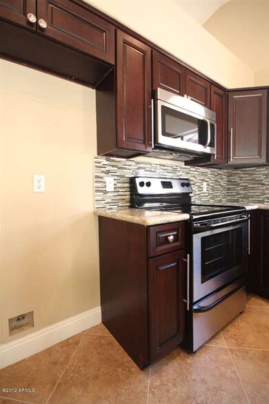 Kitchen - Range Wall