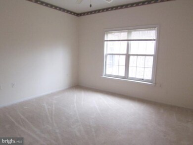 9114 Groffs Mill Dr, Owings Mills, MD 21117 - photo 4