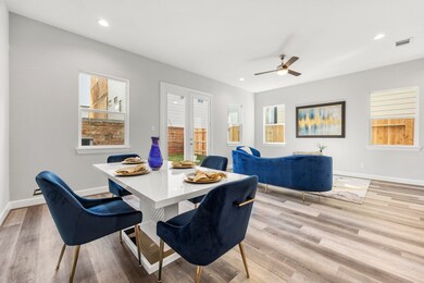 7210 Shadyvilla Ln, Houston, TX 77055 - photo 5