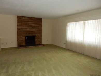 20 Bigwood Rd, Schenectady, NY 12302 - photo 2