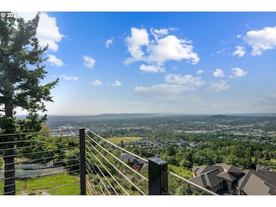 10801 SE Ridgeway Dr, Happy Valley, OR 97086 - photo 4