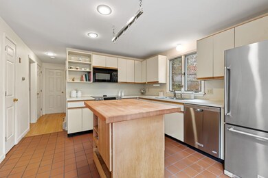 347 Cotuit Bay Dr, Cotuit, MA 02635 - photo 6