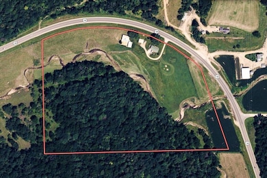 11565 Us Hwy 18, Prairie Du Chien, WI 53821 - photo 2