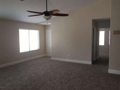 GREATROOM TO ENTRY