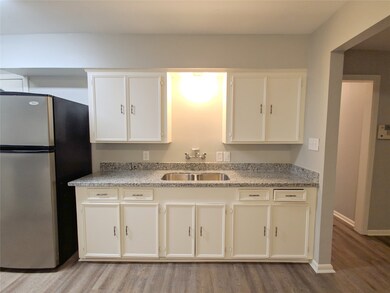 9910 Carmalee St, Houston, TX 77075 - photo 7