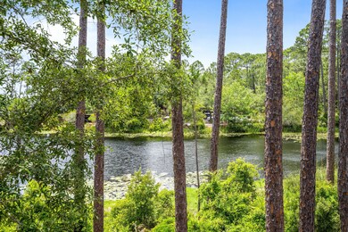 Beautiful views - Pond and Lake Powell