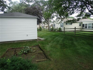252 Hillard Ave, Warwick, RI 02886 - photo 6