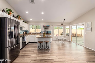 740 W Saragosa St, Chandler, AZ 85225 - photo 3